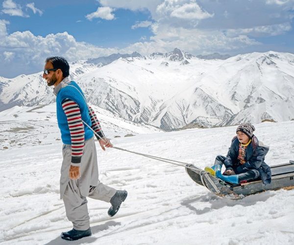 Sledding in Pahalgam