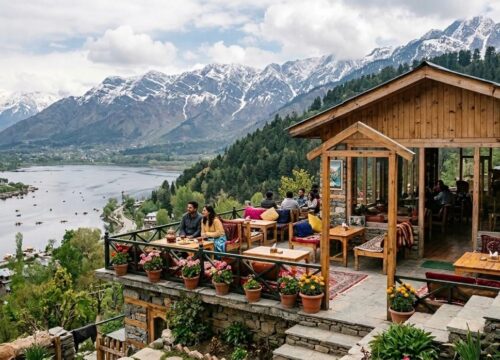 Top 5 Cafes in Srinagar (From Royal Feasts to Spicy Sips!😋)